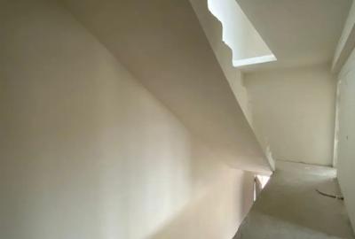 Casă cu 5 camere cu Teren 200 Mp în Florești - 2