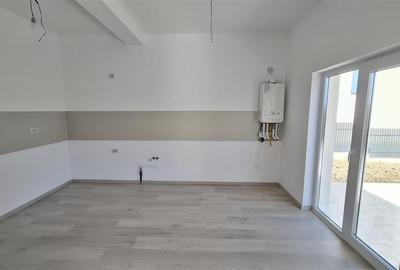 Casă cu 4 camere cu Canalizare în Valea Lupului - 5