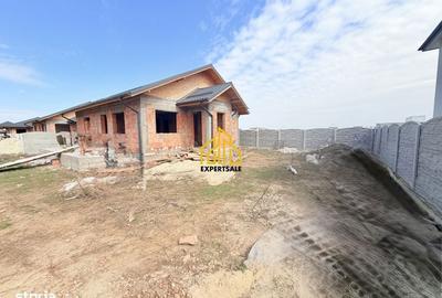Casă cu 4 camere în Ordoreanu - 13