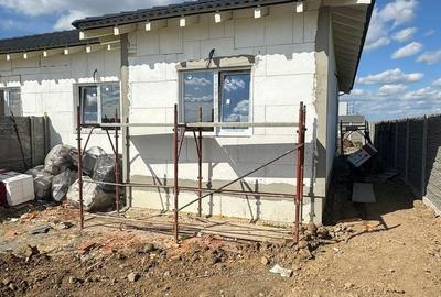 Duplex cu 3 camere cu Canalizare în Moșnița Nouă - 3