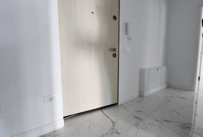 Apartament cu 3 camere decomandat în Titan