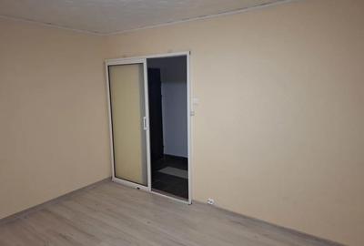 Garsonieră decomandată în Central - 1