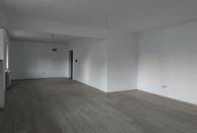 Imobil nou 2024  Piata Alba Iulia, PRIMUL CHIRIAS, ULTIMUL SPATIU DISONIBIL - 5