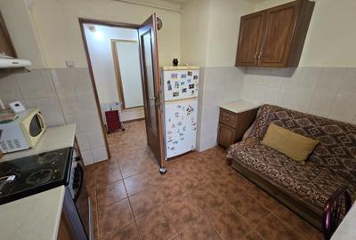 Apartament de inchiri 2 camere, decomandat, 40 mp, Alexandru cel Bun, Cod 160315 Apartament de inchiri 2 camere, decomandat, 40 mp, Alexandru cel Bun, Cod 160315 - 3