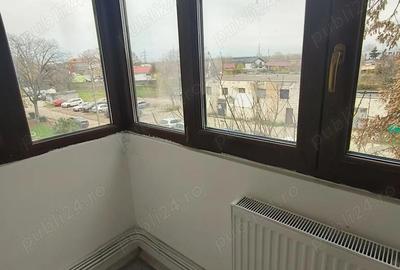 Vand apartament doua camere decomandat zona Milcov - 4