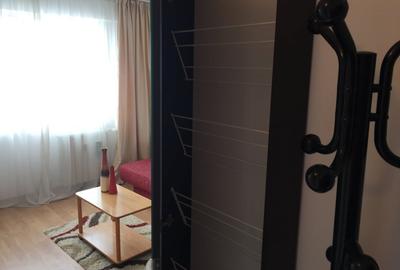 Garsoniera | Piata Sudului - Berceni | Proximitate metrou 5 minute | - 10