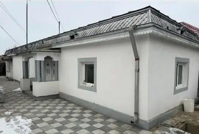 Casă cu 4 camere în Central - 3