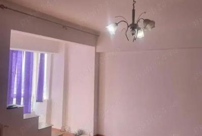 Apartament cu 3 camere semidecomandat în Central - 6
