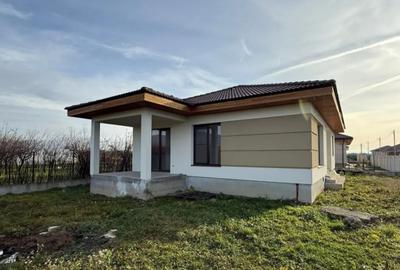 Casă cu 4 camere cu Teren 480 Mp în Săsar - 3