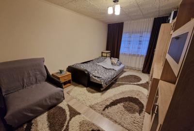 Apartament 3 camere decomandate, 53 mp, zona Sud Est - 2