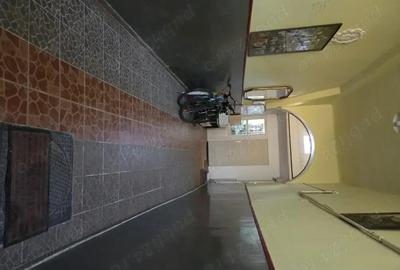 Casă cu 3 camere cu Canalizare în Central - 4