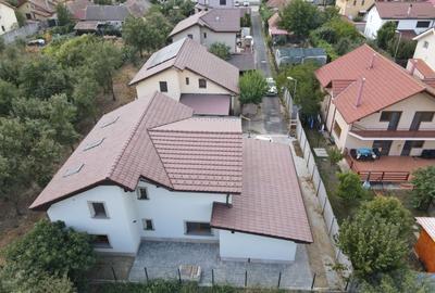 Casă individuală cu 7 camere cu Canalizare în Giroc - 2