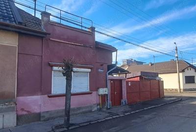 Casa cu curte ?i dependin?e Casa cu curte ?i dependin?e - 4