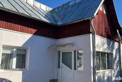 Casă cu 5 camere cu Teren 1122 Mp în Cocorăștii Caplii - 2