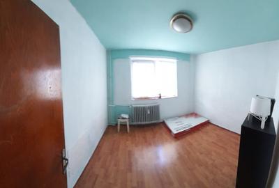 Apartament cu 2 camere decomandat în Berceni