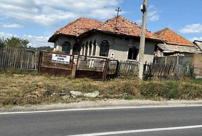 Casă cu 4 camere în Tigveni - 3
