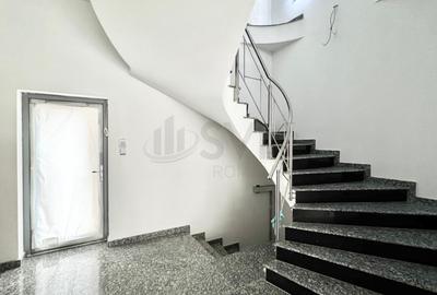 Birou, de 380 mp, în P-ța Unirii - 3