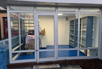 Spațiu comercial, de 12 mp, în Central - 3