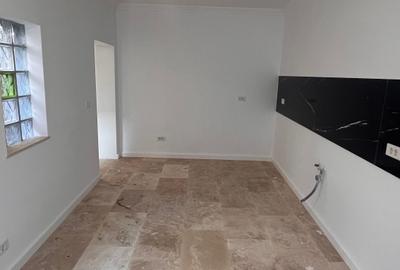 Casă individuală cu 3 camere cu Canalizare în Bucureștii Noi - 8