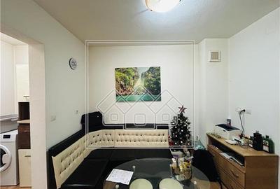 Apartament cu 3 camere decomandat în Aeroport - 11