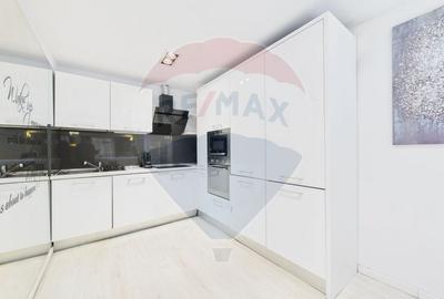 Apartament cu 3 camere semidecomandat, mobilat în Nordului - 3