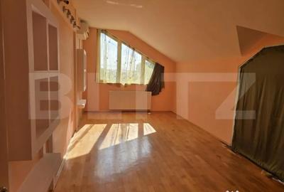 Casă cu 7 camere cu Teren 1535 Mp în Vetiș - 11
