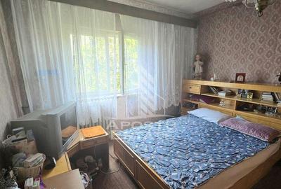 Apartament cu 2 camere, decomandat, etaj intermediar, zon... - 1