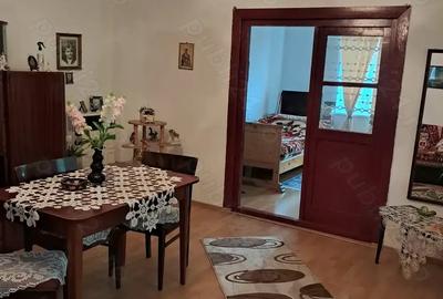 Casa de vanzare