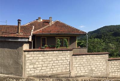 Casă cu 8 camere cu Teren 240 Mp în Orșova - 2
