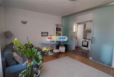 Apartament cu 2 camere semidecomandat, mobilat în Băneasa