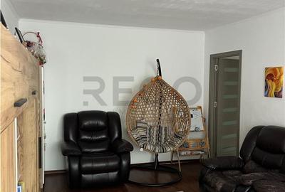 Apartament cu 4 camere decomandat în Cantemir - 15