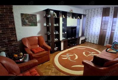Apartament cu 4 camere decomandat în Păcurari - 2