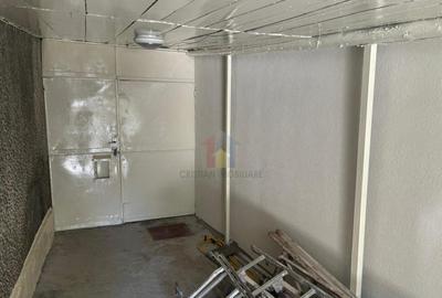 Casă cu 5 camere cu Teren 250 Mp în Central - 1