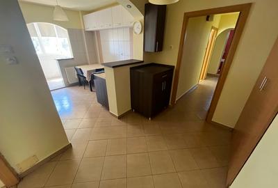 Inchiriez apartament 3 camere zona Titan Auchan - 4