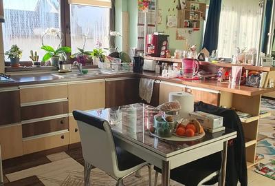 Vand apartament 2 camere in Sanpetru - 2