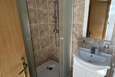 Casă cu 8 camere cu Teren 1110 Mp în Central - 7