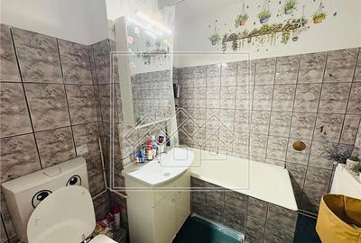 Apartament cu 3 camere decomandat în Calea Poplăcii - 11