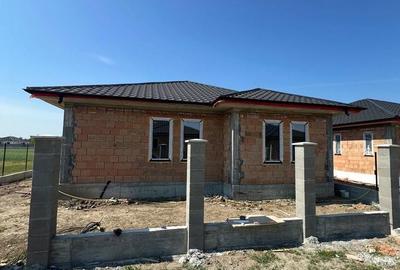 Casă cu 3 camere cu Teren 500 Mp în Burdea - 6