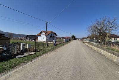 Teren de 2700 mp, în Exterior Vest - 5