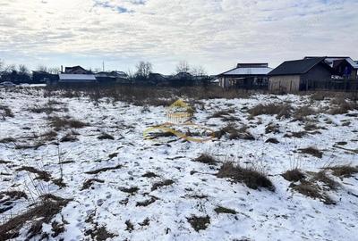 Teren de 3400 mp, în Livezi - 3