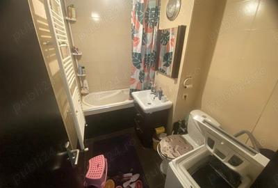 3 camere decomandat, 2 bai, GARAJ sub bloc si boxa -CENTRALA PROPRIE 3 camere decomandat, 2 bai, GARAJ sub bloc si boxa -CENTRALA PROPRIE - 2