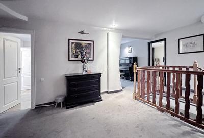 Casă individuală cu 9 camere cu Canalizare în Florilor - 15