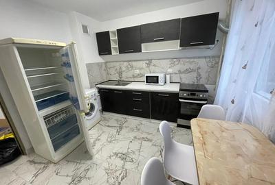 2 camere decomandat, 46 mp, centrala proprie noua, etaj 1, Trapezului 1 Decembrie - 2