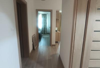 Apartament cu 2 camere decomandat în Micro 6 - 14