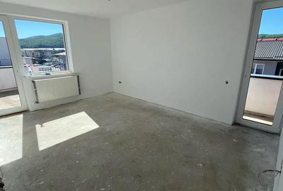 Apartament cu 2 camere semidecomandat în Florești - 4