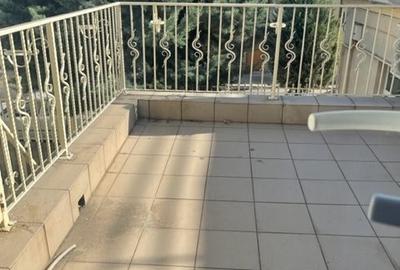 Spațiu comercial, de 200 mp, în Tomis II - 18