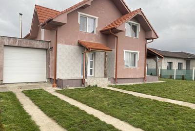 Casă cu 3 camere cu Teren 1000 Mp în Sălard - 4