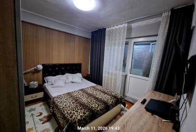 Apartament cu 2 camere decomandat în Micro 18 - 4