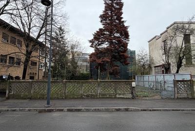 Casă individuală cu 4 camere cu Canalizare în Aviatorilor - 1