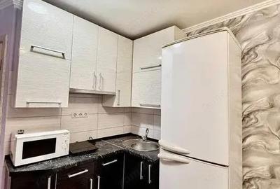 Garsonieră decomandată în Aviației